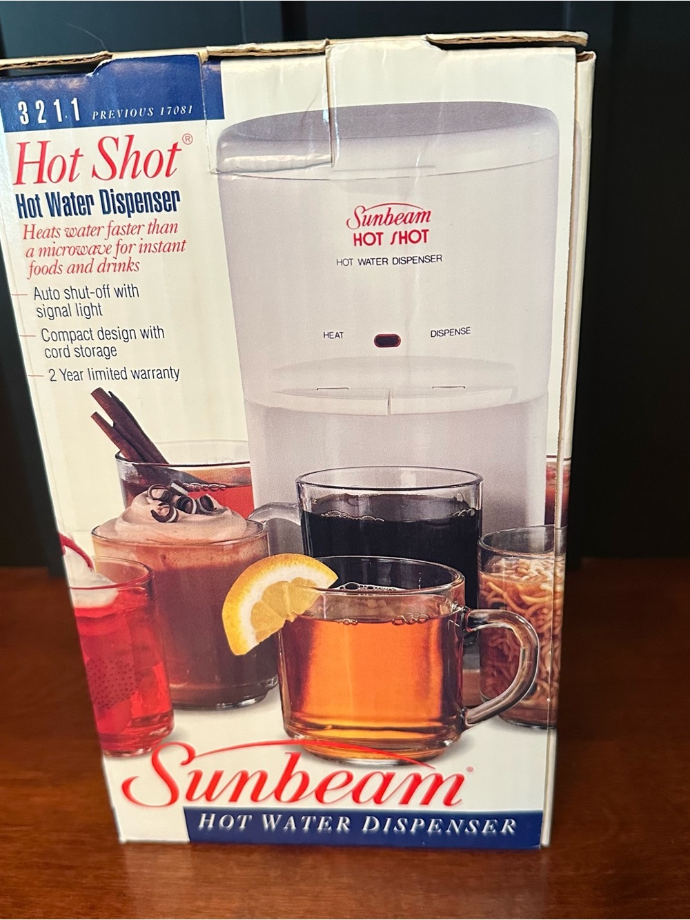Vintage Sunbeam 3211 Hot Shot Hot Water Dispenser 16 oz White 1995 NEW Old Stock